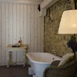 Frühstückspension Sarffy House 4*