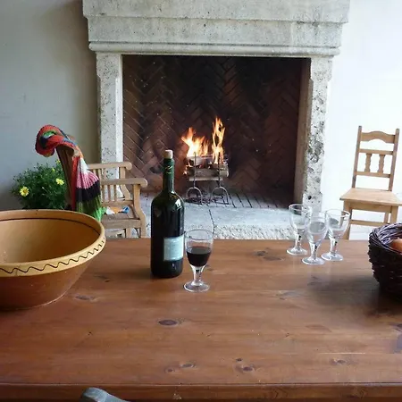 Sarffy House 4*