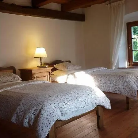 Sarffy House Dörgicse
