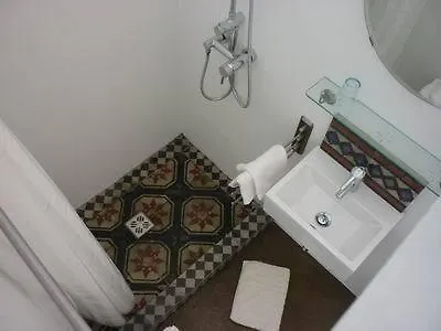 Sarffy House Bed and Breakfast 4*