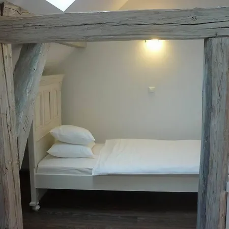 Sárffy House Bed & Breakfast 4*