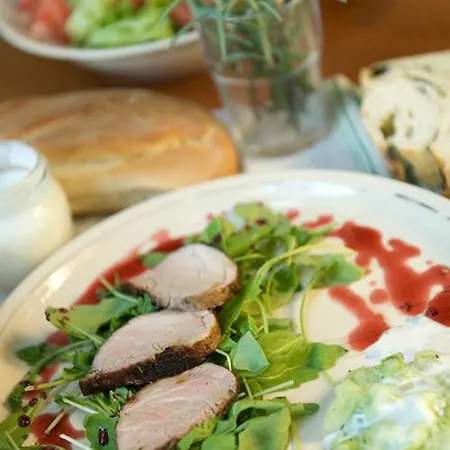 Bed & Breakfast Sarffy House