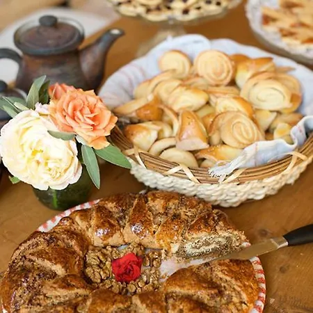 Bed & Breakfast Sarffy House Dörgicse